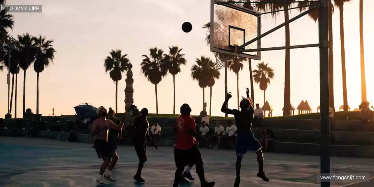 🎁 热爱永不缺席！官方正品周边，把偶像的力量穿在身上，握在手里！